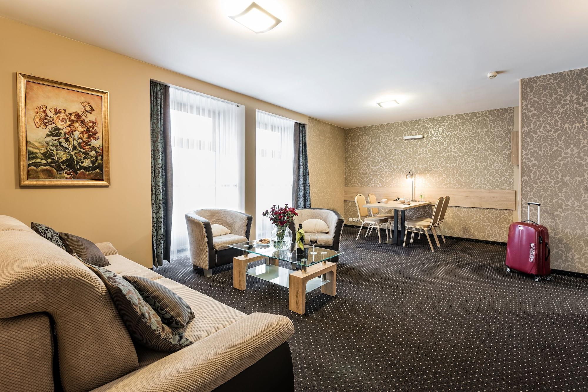 Hotel Wilga Krakow Exterior photo