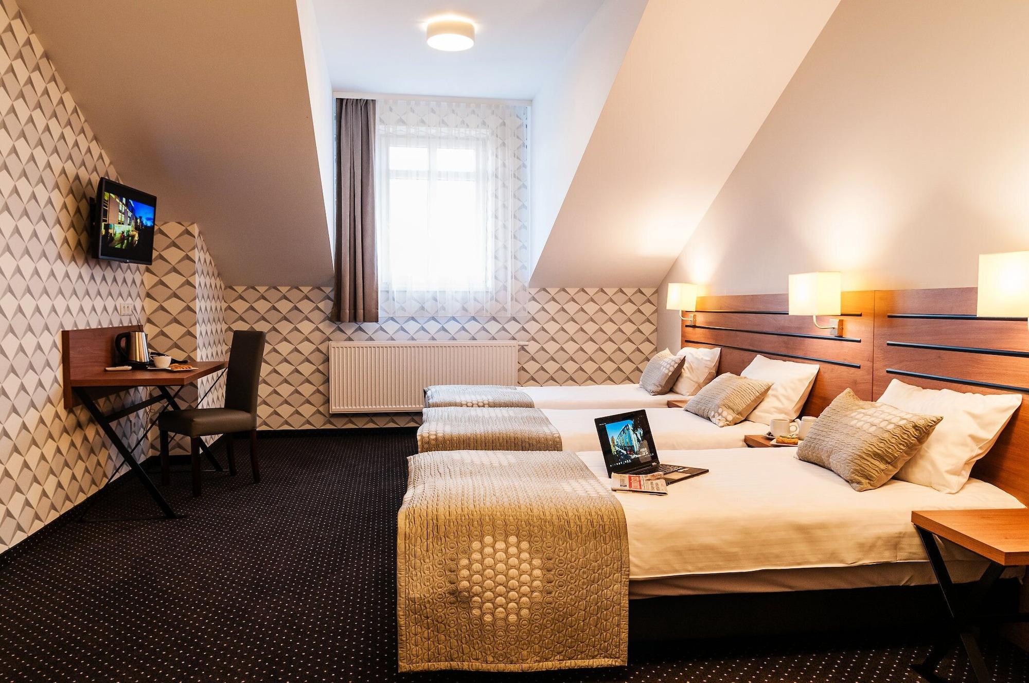 Hotel Wilga Krakow Exterior photo