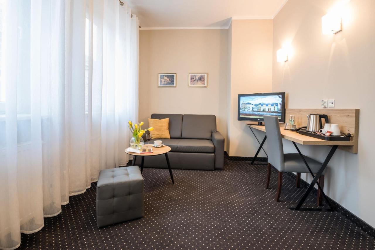 Hotel Wilga Krakow Exterior photo